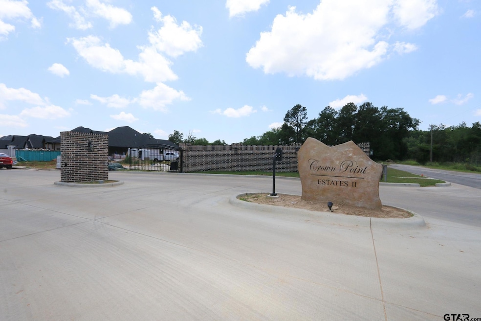 For Sale $584,000 • Co-Listing Agent