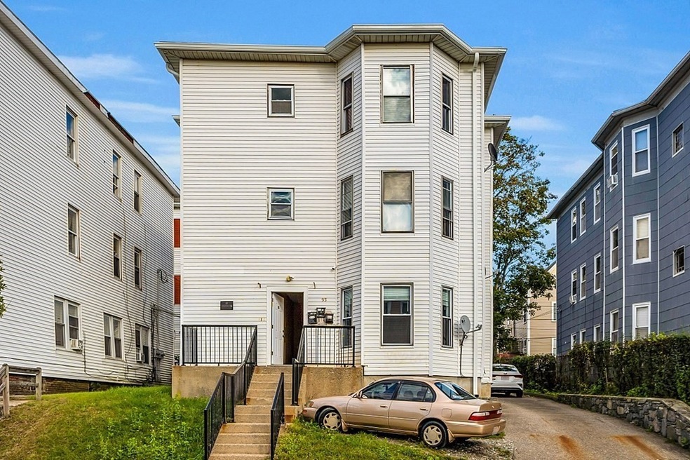93 Providence St unit 1, Worcester, MA 01604 - photo 1