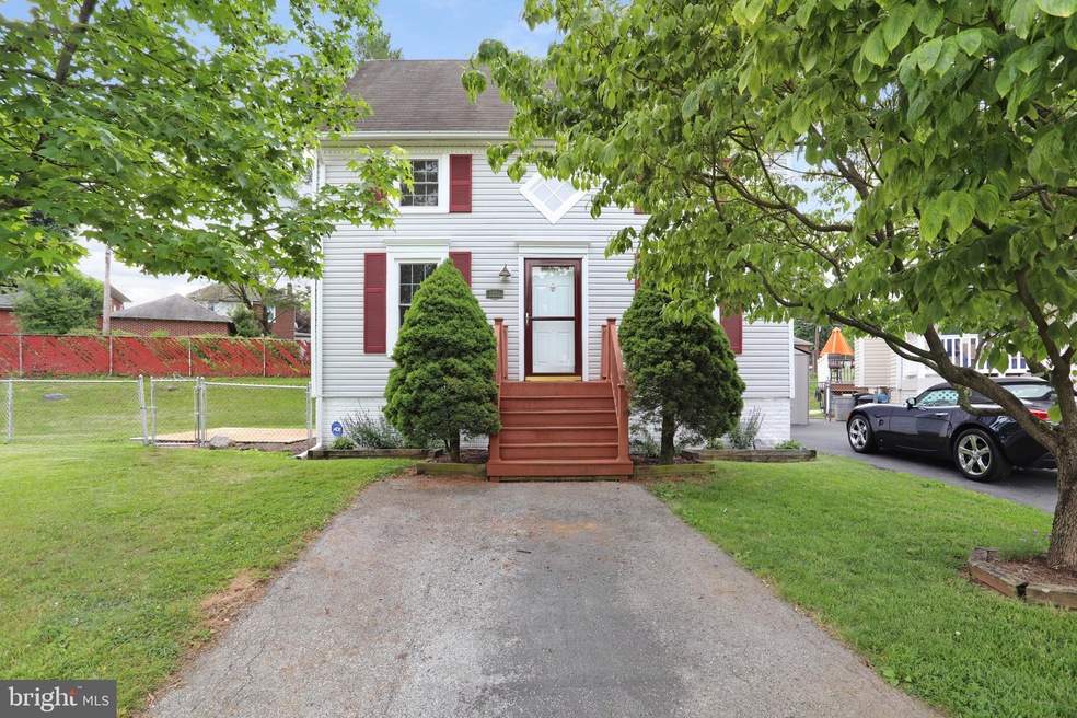 1232 Magnolia Ct, Hagerstown, MD 21742 - photo 1