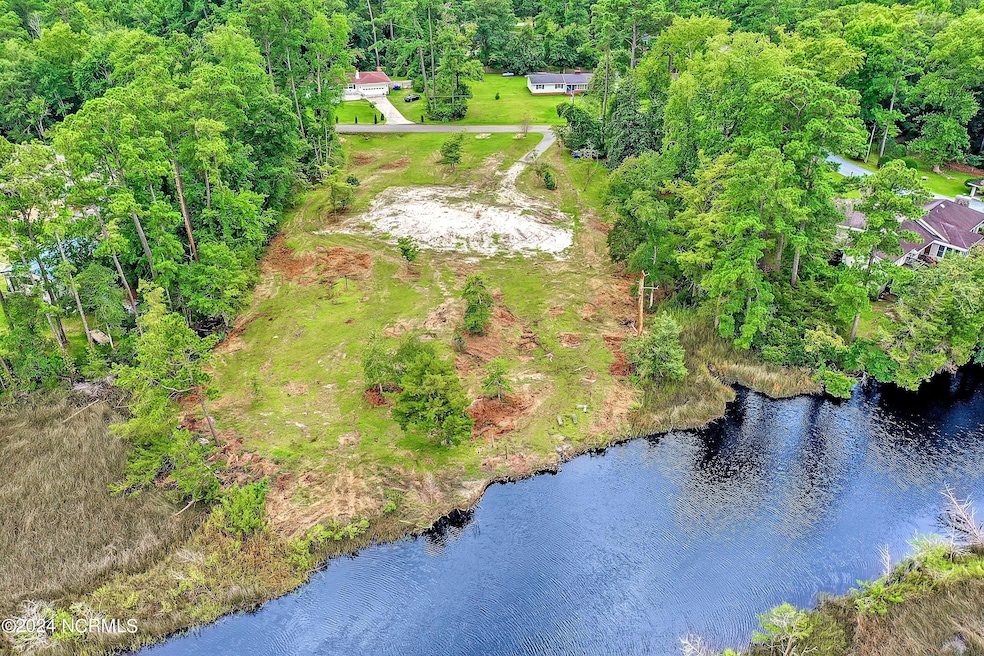 241 Thomas Dr, Shallotte, NC 28470 - photo 1