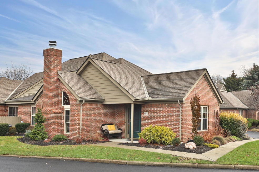 947 Village Brook Way unit 947, Columbus, OH 43235 - photo 1