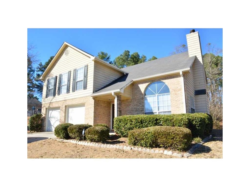 2100 Green Tree Ct unit 2100, Lithonia, GA 30058 - photo 1