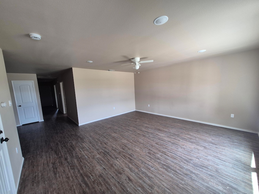 For Rent $1,425/month