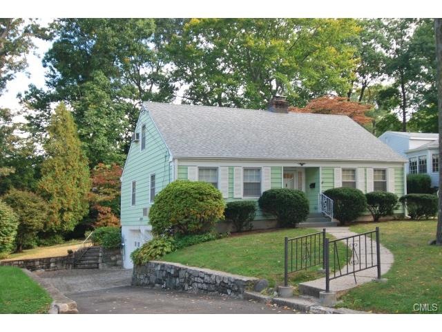 90 Dannell Dr, Stamford, CT 06905 - photo 1