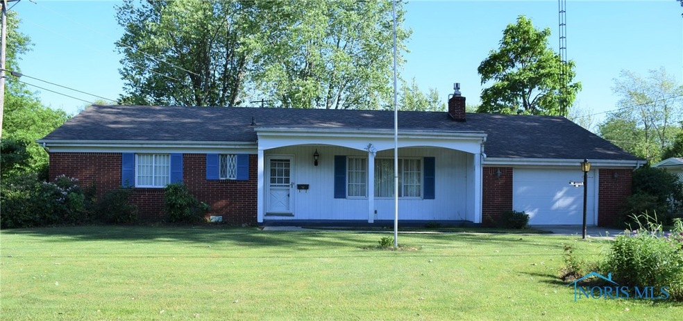 122 Edgewood St, Delta, OH 43515 - photo 1