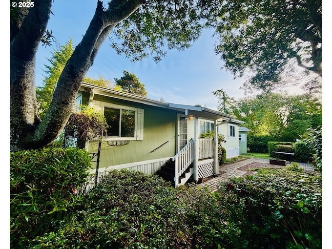 179 Outer Dr, Florence, OR 97439 - photo 1