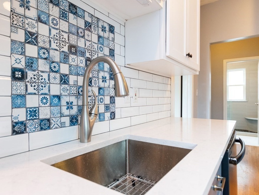 17 Wyvern St unit 1, Roslindale, MA 02131 - photo 1