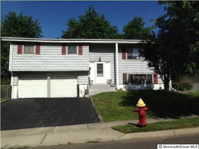 20 Buttonwood Dr, Old Bridge, NJ 08857 - photo 1