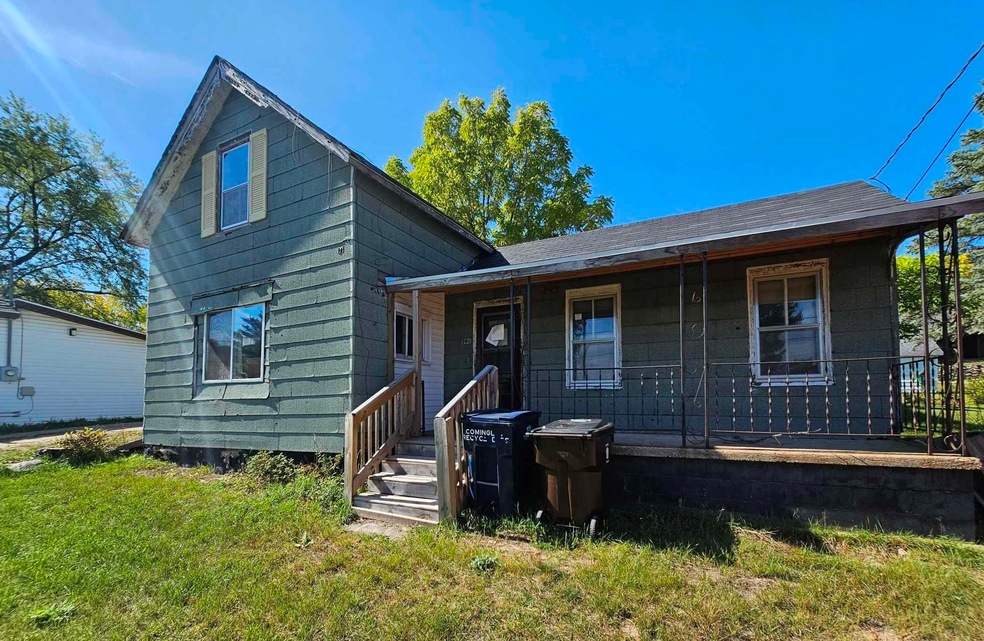 201 N 2nd St, Coloma, WI 54930 - photo 1