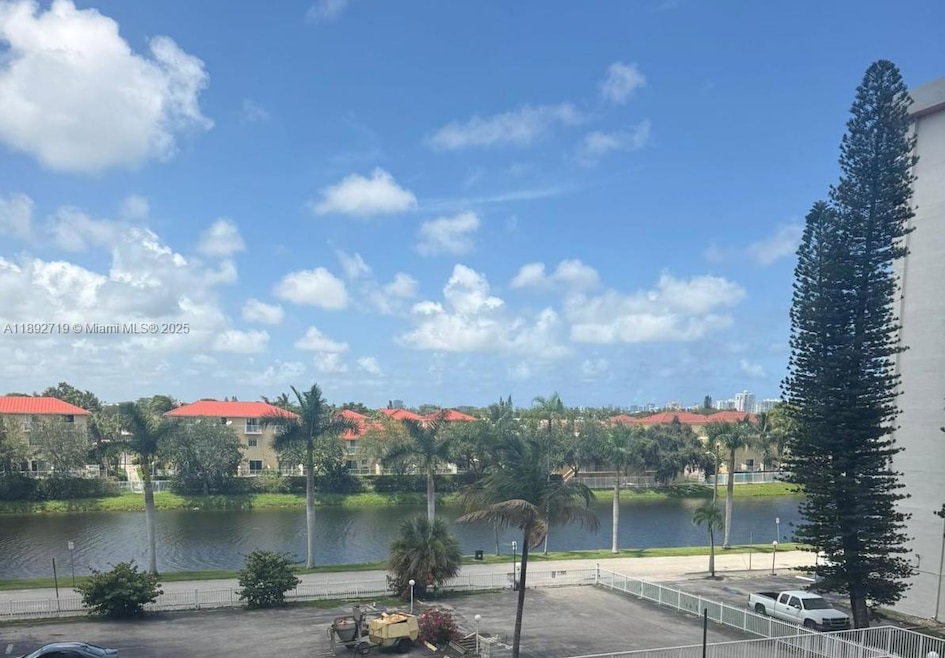 Crestview Towers unit 605, North Miami Beach, FL 33162 - photo 1