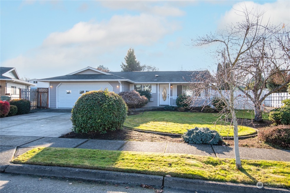 2 Northlake Place, Longview, WA 98632 - photo 1