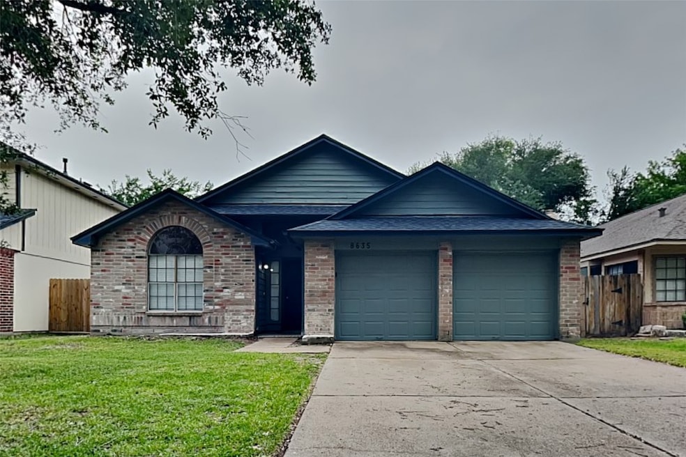 8635 Spring Green Dr, Houston, TX 77095 - photo 1