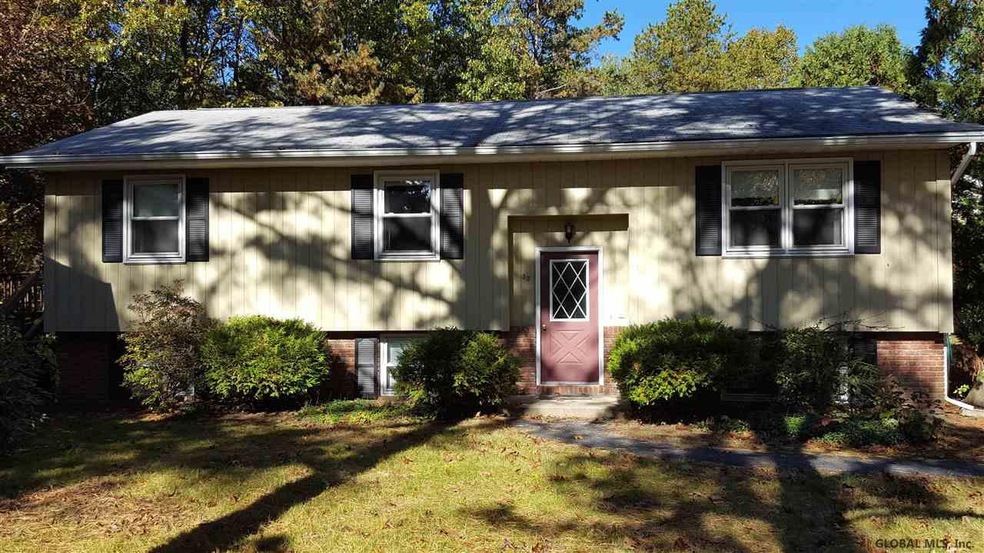 33 Quail Ct, Saratoga Springs, NY 12866 - photo 1