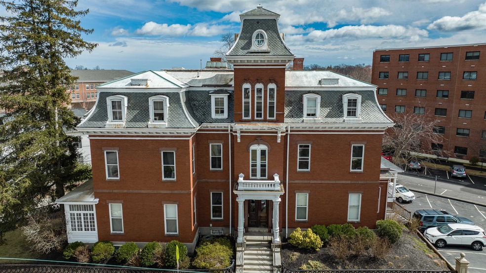 241 Middle St, Portsmouth, NH 03801 - photo 1