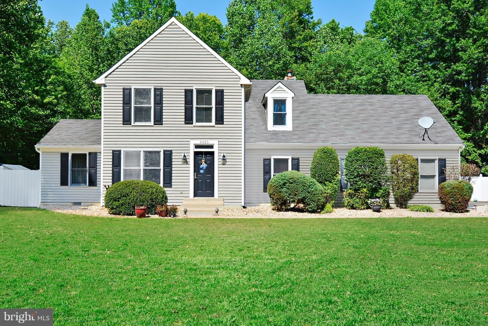 6923 Meaghan Ln, Warrenton, VA 20187 - photo 1
