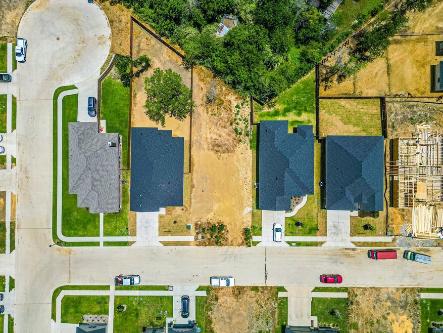 105 Randal Row, Corsicana, TX 75110 - photo 1