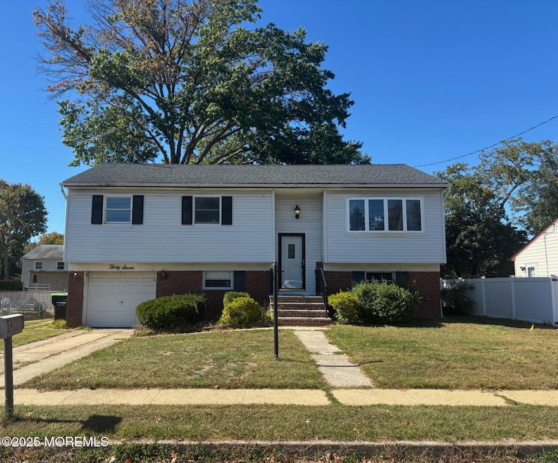 Pending $524,777 • Co-Listing Agent