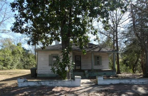 1814 Gordon St, Camden, SC 29020 - photo 1