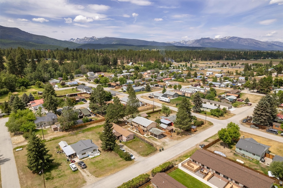 105 S Clifton St, Darby, MT 59829 - photo 1