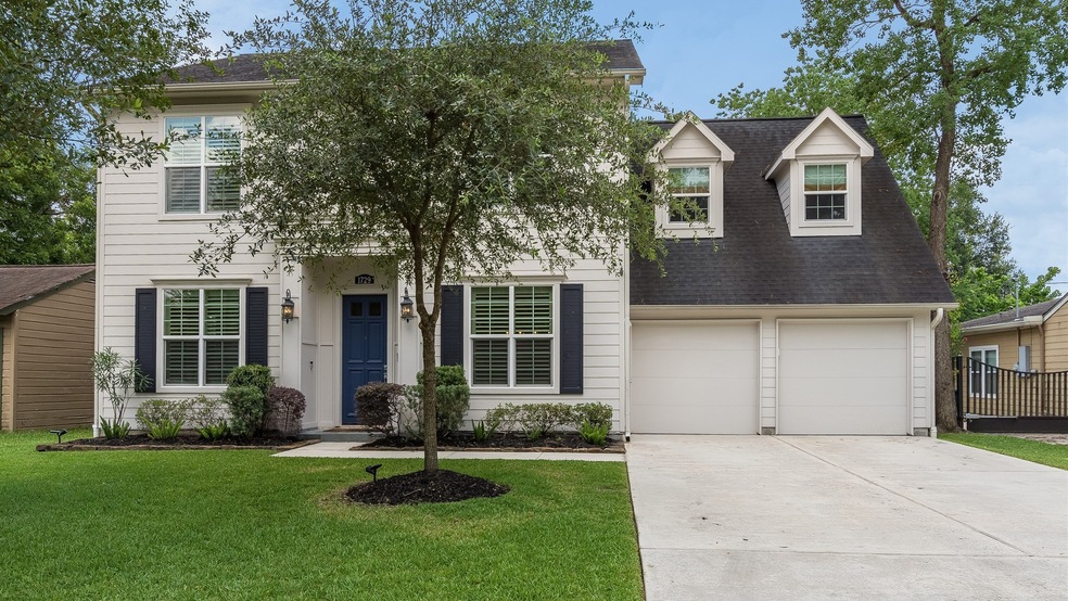 1729 Ebony Ln, Houston, TX 77018 - photo 1
