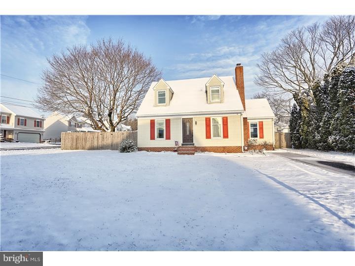 255 Park St, Honey Brook, PA 19344 - photo 1