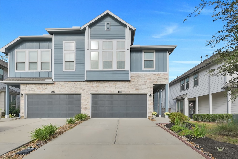 626 Aspen Falls - What a gorgeous townhome!
