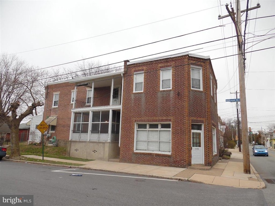 1000 Clifton Ave unit 2ND FL, Collingdale, PA 19023 - photo 1