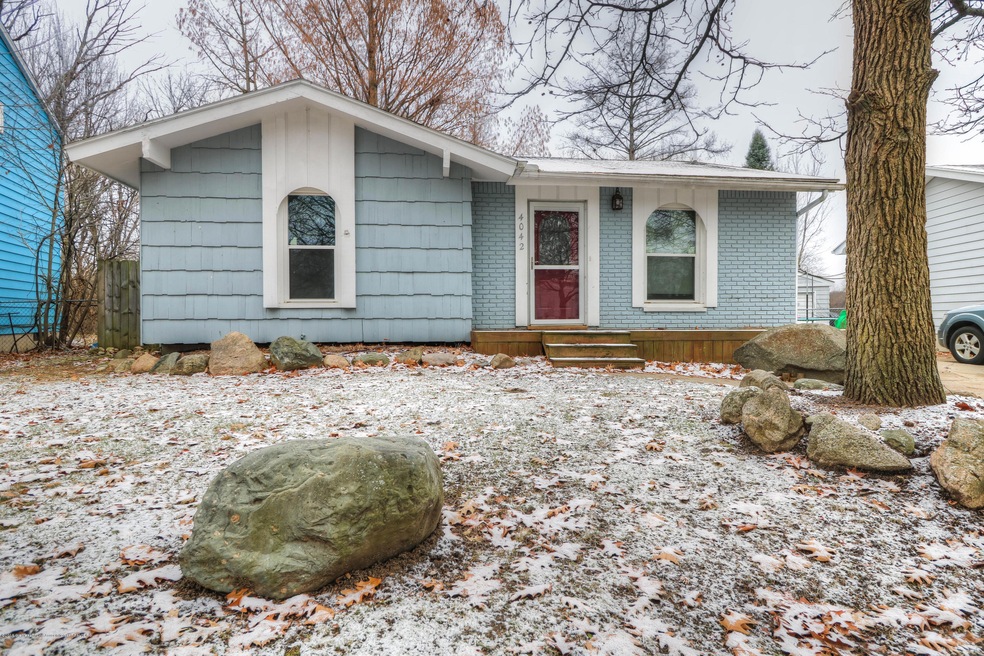 4042 Seaway Dr, Lansing, MI 48911 - photo 1