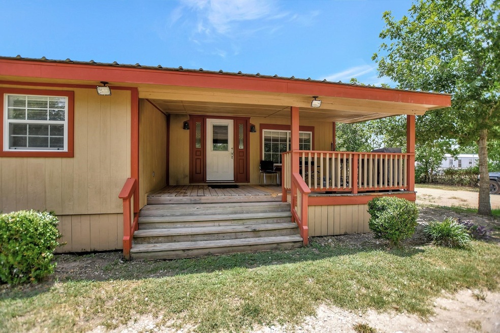 29115 Cherokee Ln, Waller, TX 77484 - photo 1