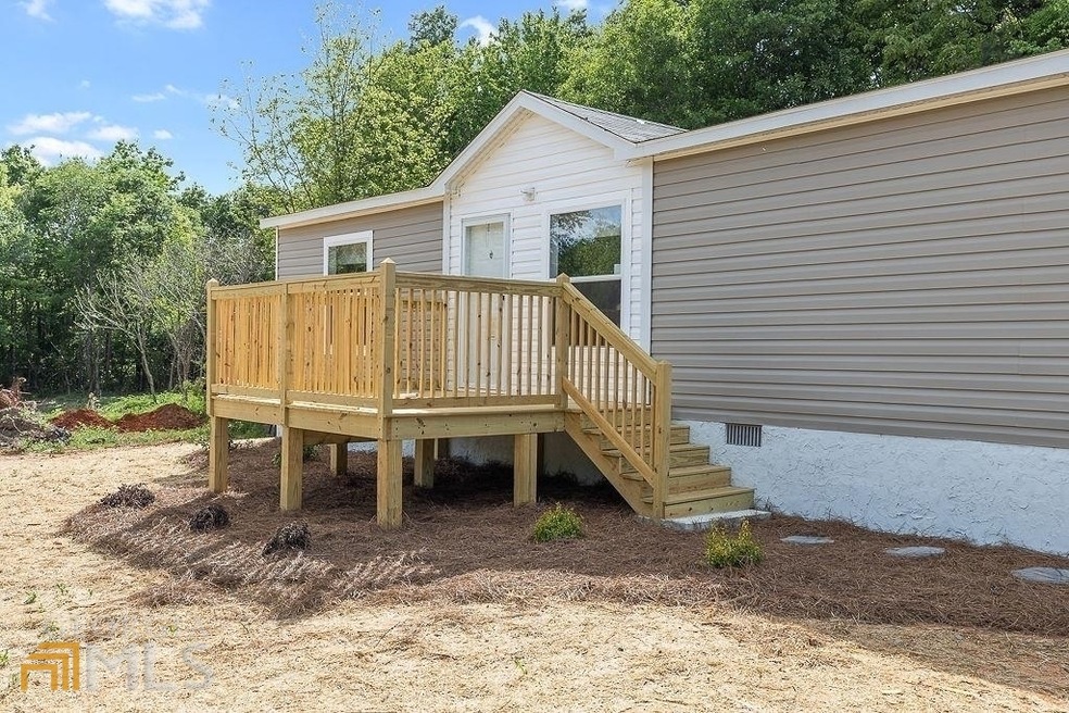 1075 Smokey Rd, Alto, GA 30510 - photo 1