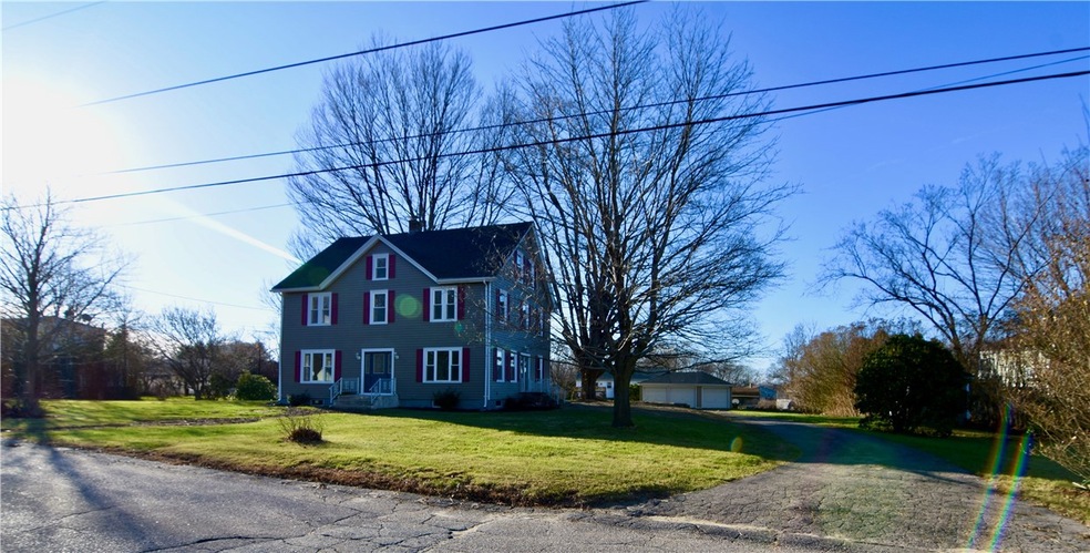 584 Bound Rd, Woonsocket, RI 02895 - photo 1