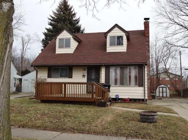 3818 Twilight Dr, Flint, MI 48506 - photo 1