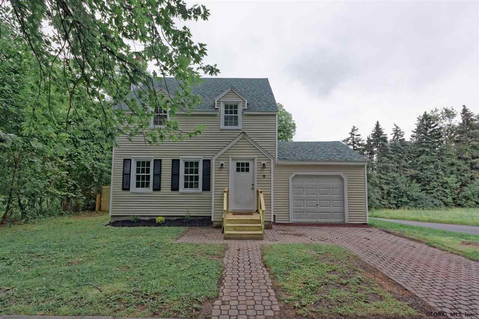 9 Kingston St, Albany, NY 12204 - photo 1