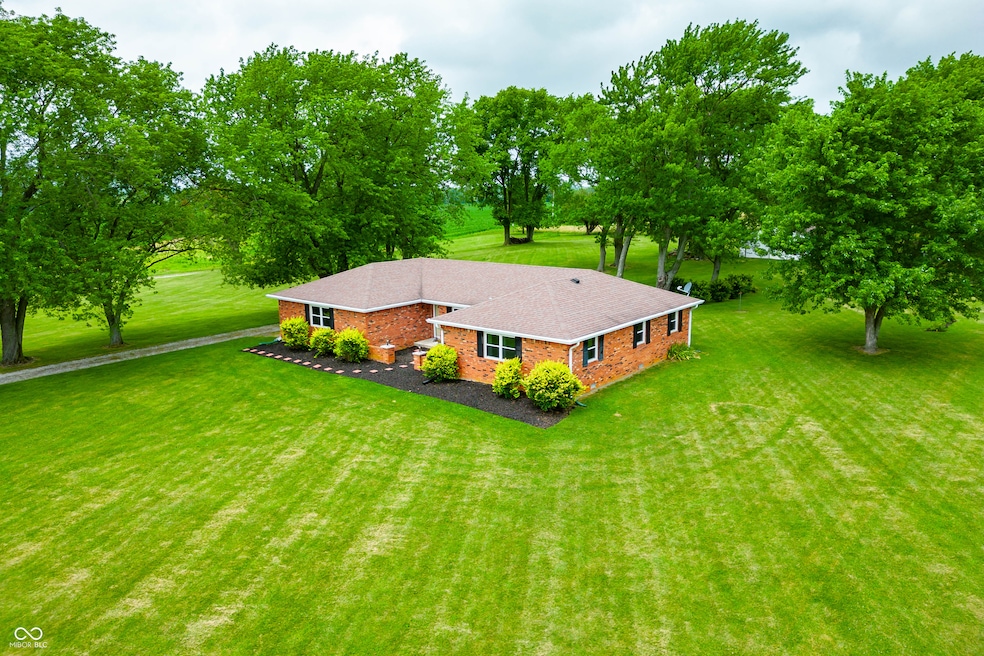 1620 W 300 S, Franklin, IN 46131 - photo 1