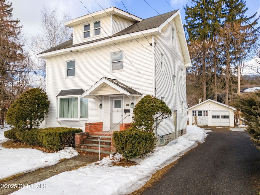 2-118ClintonCir_02