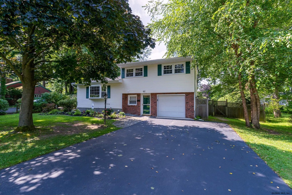 107 Roweland Ave, Delmar, NY 12054 - photo 1