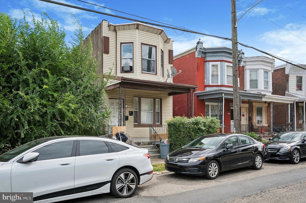 For Rent $1,100/month • Co-Listing Agent