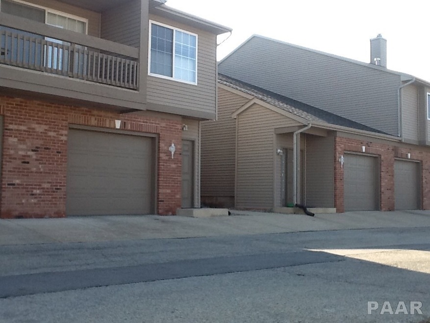 4519 N Thornhill Dr unit 104C, Peoria, IL 61615 - photo 1