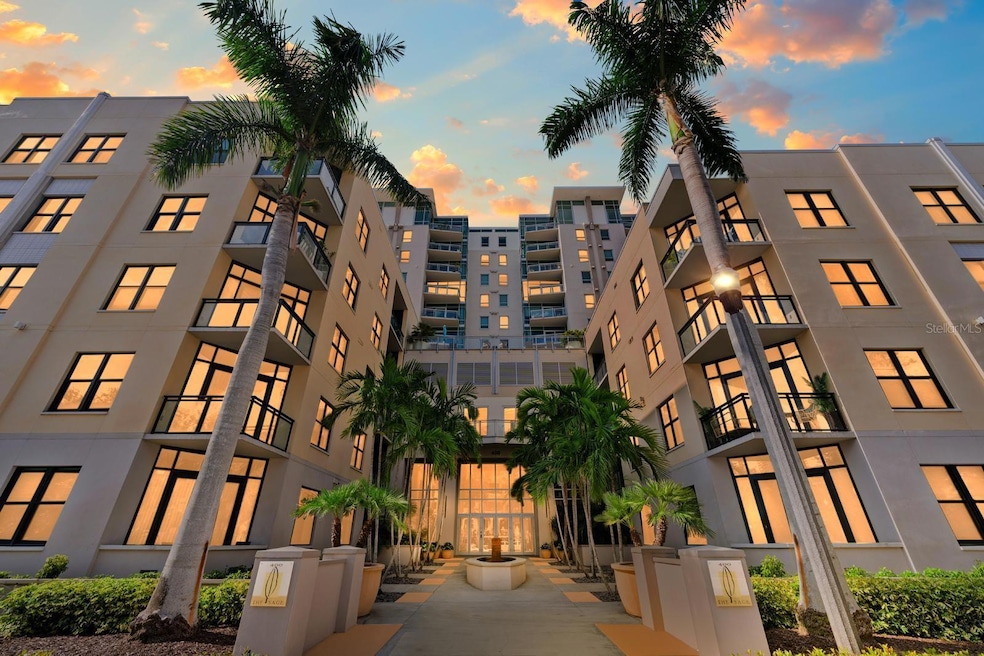 For Sale $724,990 • Co-Listing Agent
