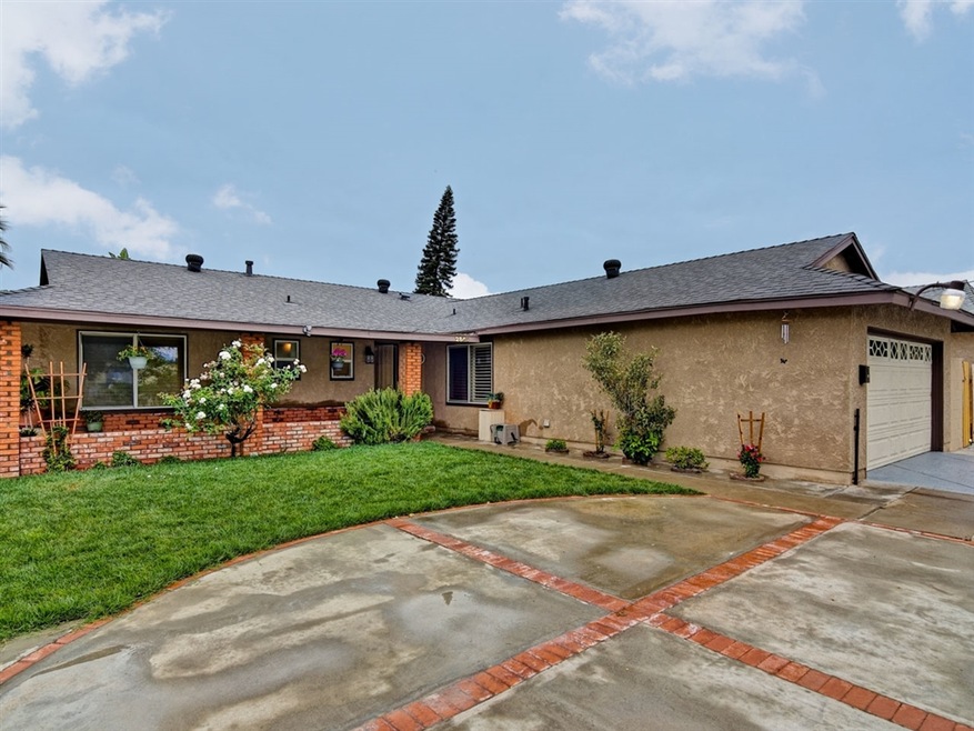 front fully gated courtyard