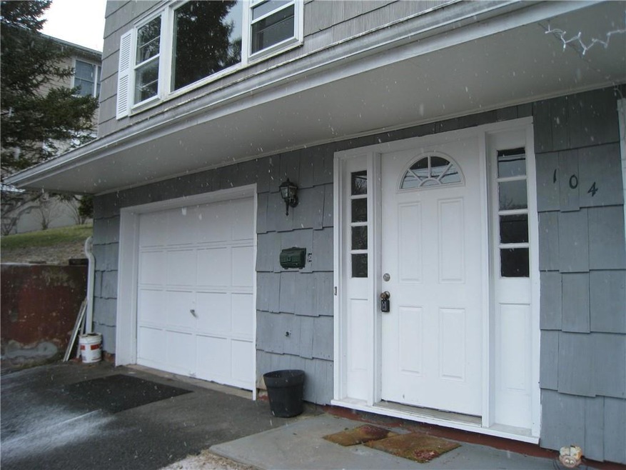 104 Maple St unit E, Croton On Hudson, NY 10520 - photo 1