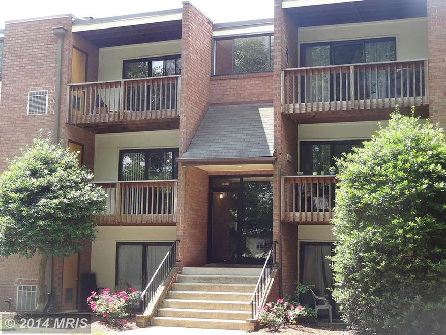 10725 West Dr unit 201, Fairfax, VA 22030 - photo 1