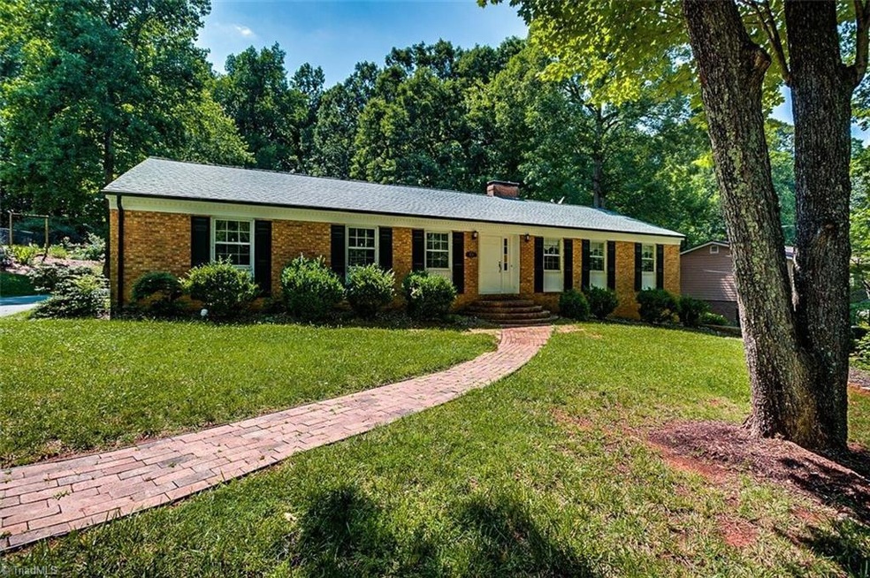 816 Shannon Rd, Asheboro, NC 27203 - photo 1