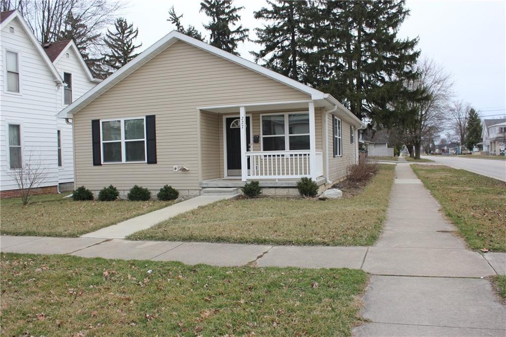 227 W Main St, Thorntown, IN 46071 - photo 1