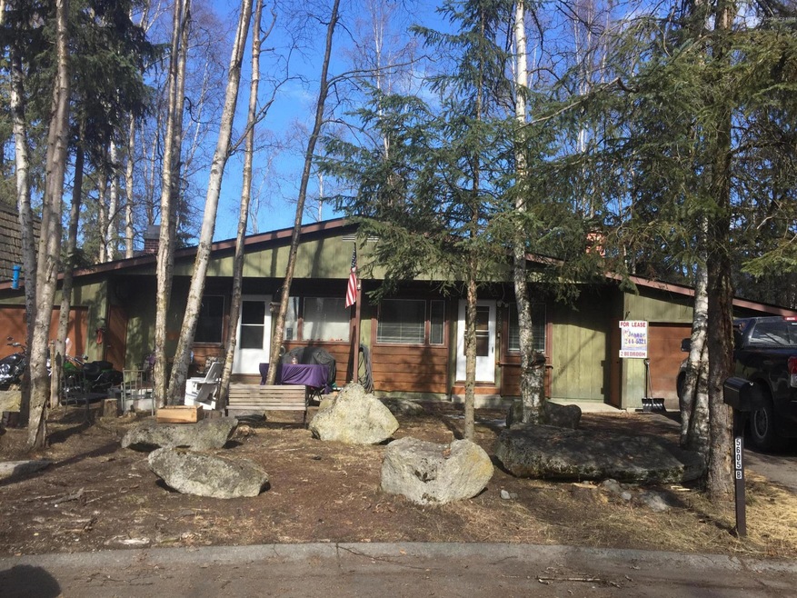5605 Renee Cir unit B, Anchorage, AK 99504 - photo 1
