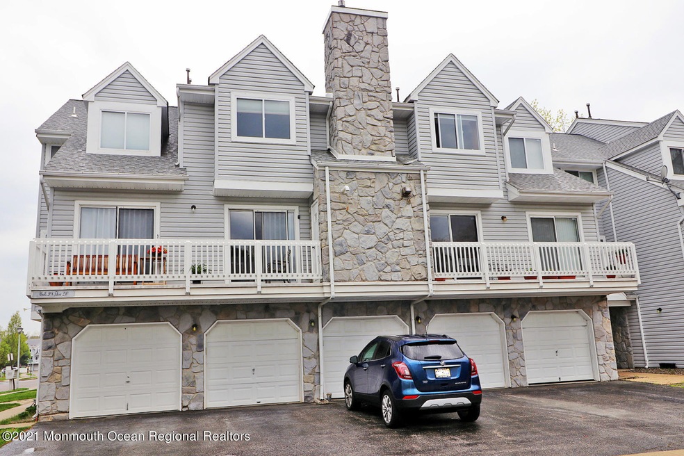 208 Schley Ave unit 8, Toms River, NJ 08755 - photo 1