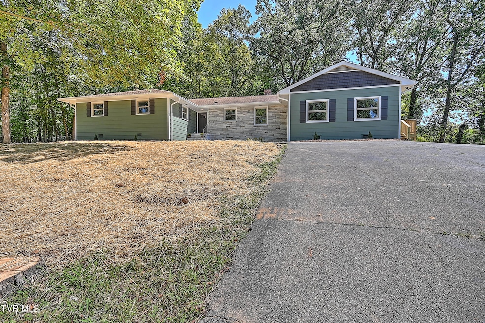 4407 Mitchell Rd, Kingsport, TN 37664 - photo 1