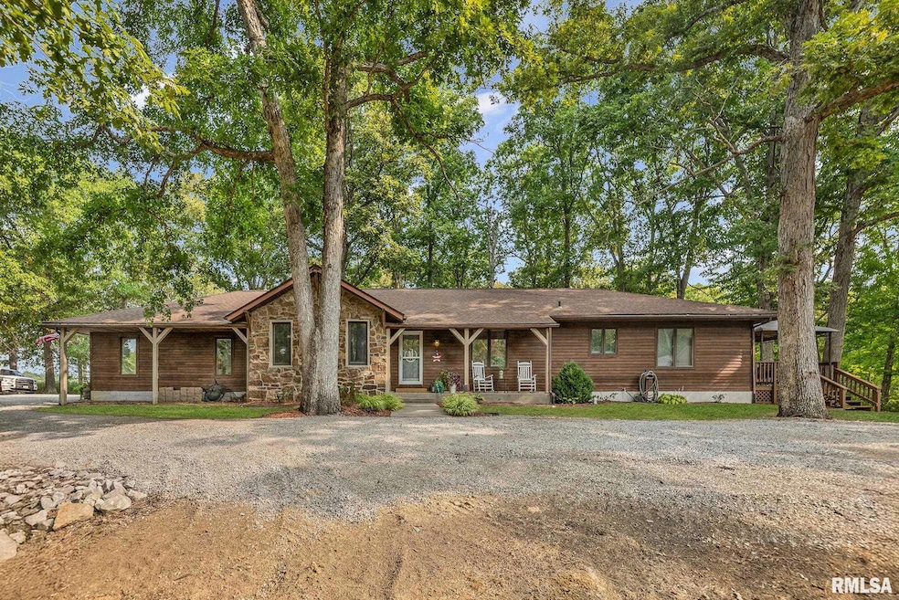 1080 Race Track Rd, Centralia, IL 62801 - photo 1