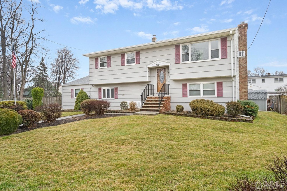 542 Hancock St, Middlesex, NJ 08846 - photo 1