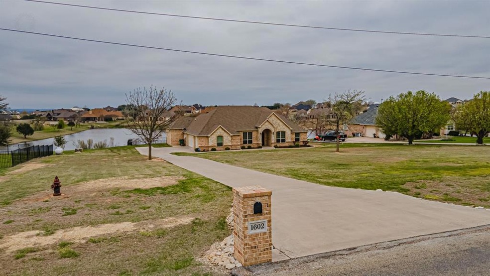 1602 Teller Bell Ln, Granbury, TX 76049 - photo 1